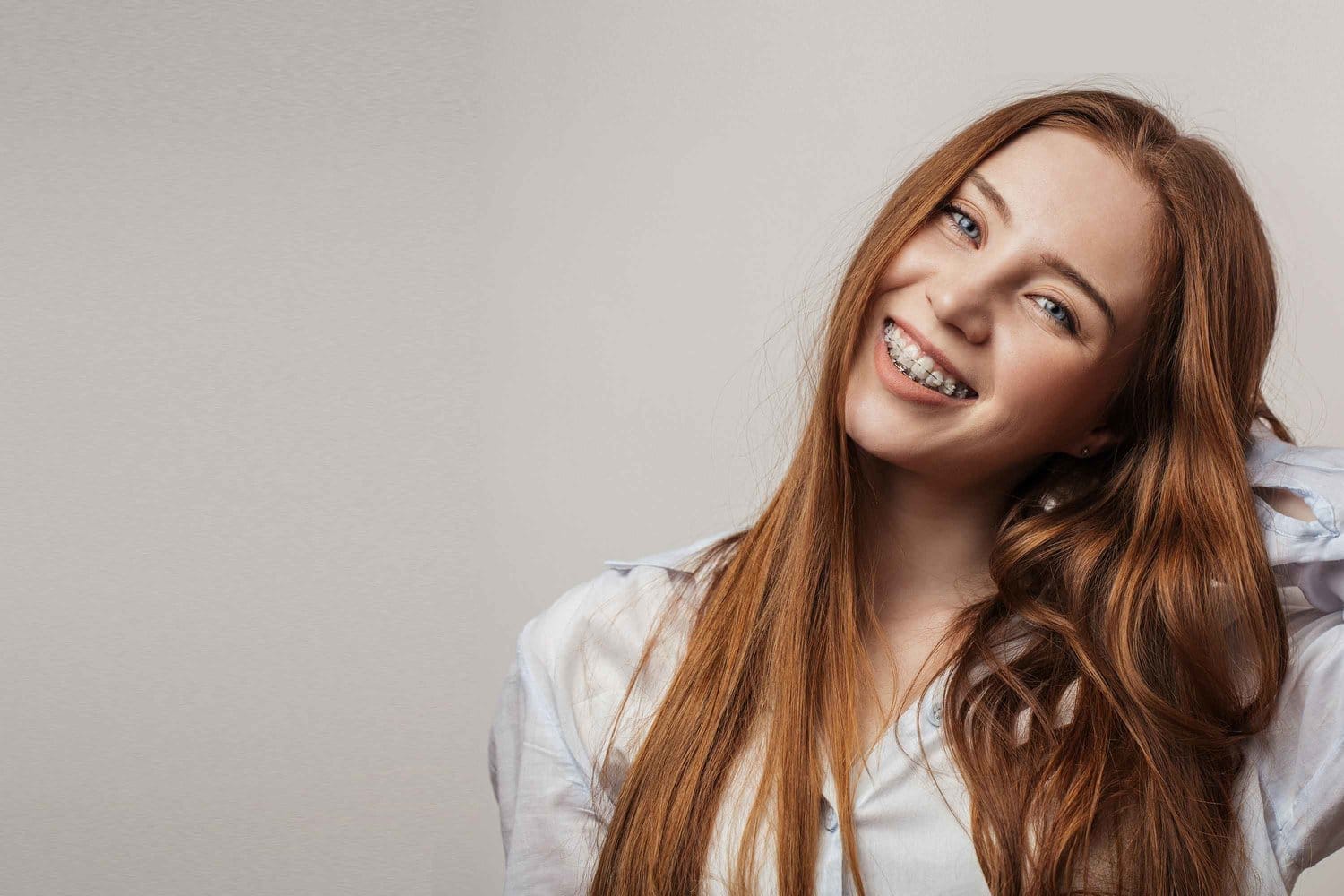 aparat dentar ceramic